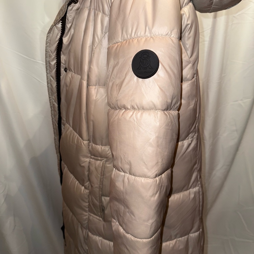 Steve Madden Women's Long Metallic Puffer Coat - Picture 7 of 11